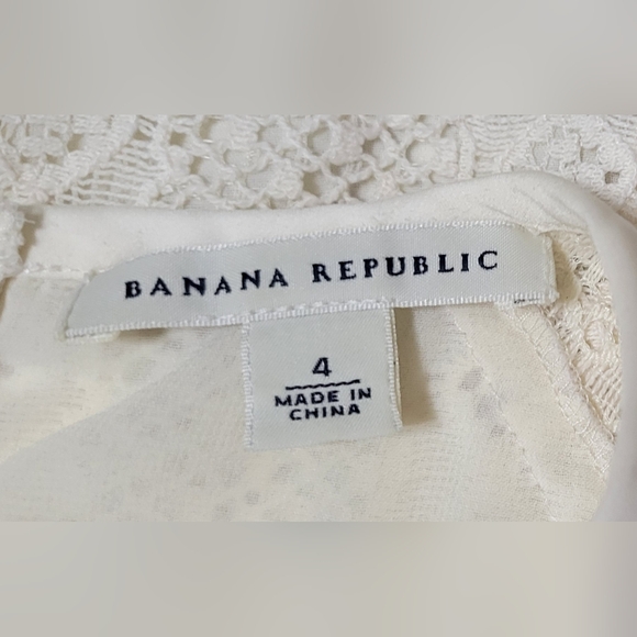 COPY - Banana Republic lace top - Picture 3 of 5